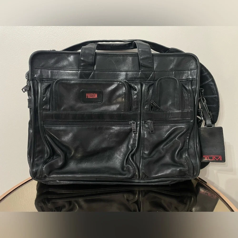 Tumi Leather Expandable Organizer‎ Laptop Briefcase Messenger Bag